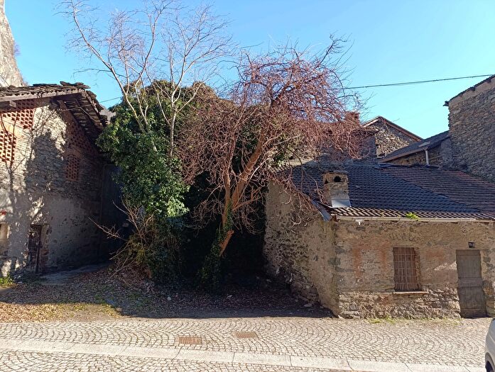 Casa bilocale in vendita in Le Bourg, Montjovet