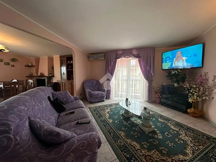 Appartamento trilocale in vendita in Via Principe Pignatelli, Villapiana