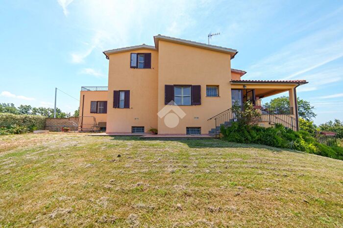 Casa quadrilocale in vendita in Strada Bandita del Casal Nuovo, Tarquinia