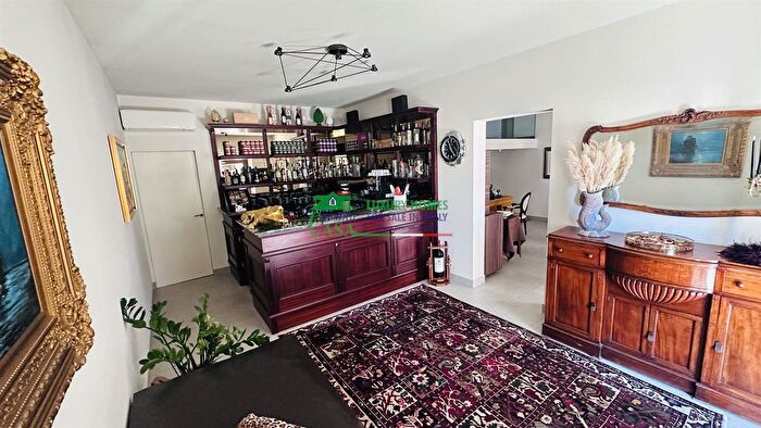 Casa con 5 locali in vendita in Via Carmine, Santa Croce Camerina