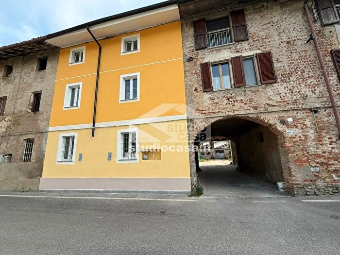 Appartamento quadrilocale in vendita in Via Verdi, Brignano Gera DAdda