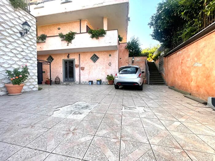 Casa con 8 locali in vendita in Via Nettunense, Castel Gandolfo