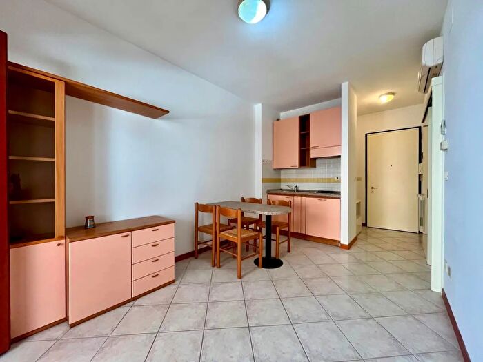 Appartamento bilocale in vendita in Via Gaetano Donizetti, Grado