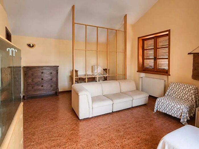 Appartamento trilocale in vendita in Via Motta, Rivergaro