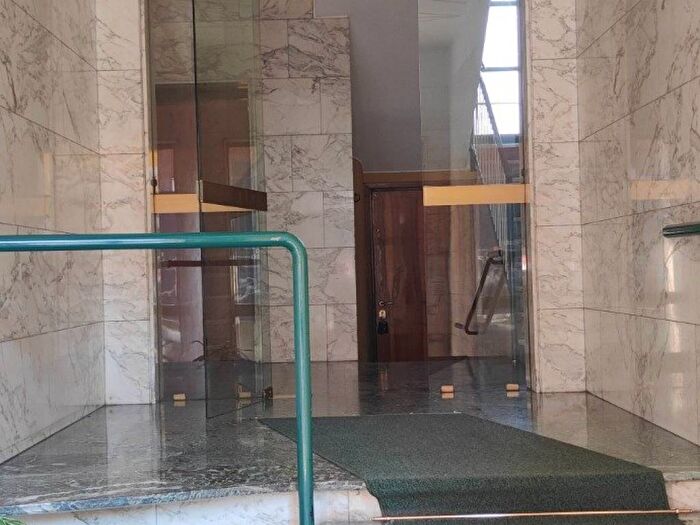 Appartamento bilocale in affitto in Via Lorenteggio, Giambellino, Milano