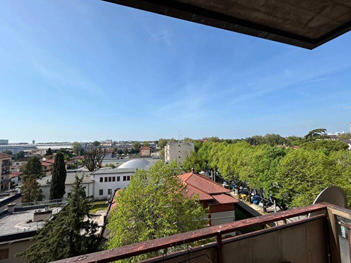 Appartamento trilocale in affitto in Via Giosuè Carducci, Centro, Monfalcone