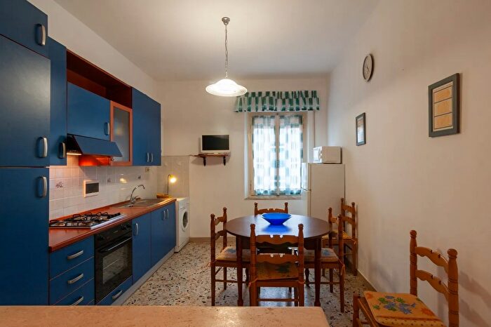 Appartamento quadrilocale in vendita in Via Sicilia, Follonica