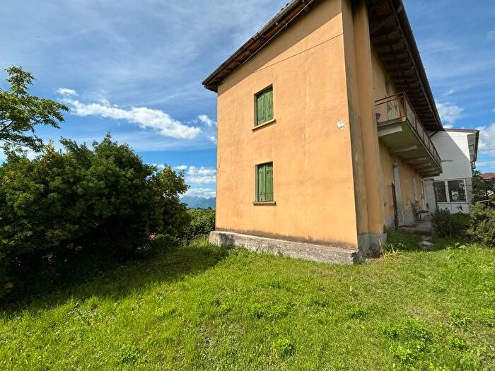 Casa con 6 locali in vendita in Via Borgo di Sopra, Cassacco
