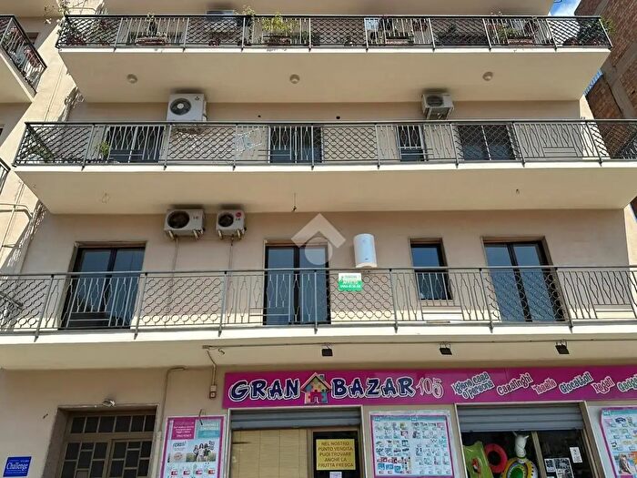 Appartamento con 5 locali in affitto in Via Pasquale Andiloro, Reggio di Calabria