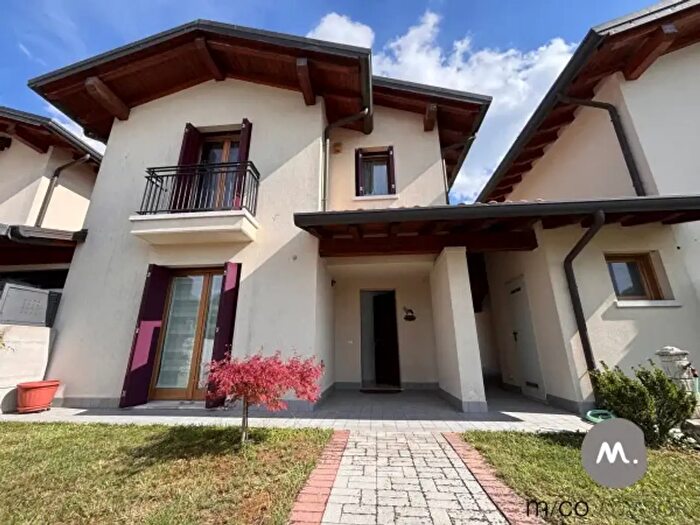 Casa quadrilocale in vendita in Via Borgo Nuovo, Brugnera