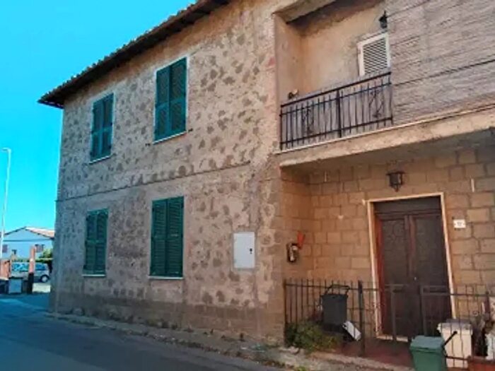 Appartamento quadrilocale in vendita in Via Strada Croce, Manziana