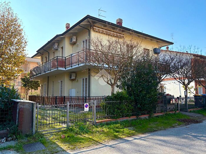 Appartamento bilocale in vendita in Viale Segantini, Cesenatico