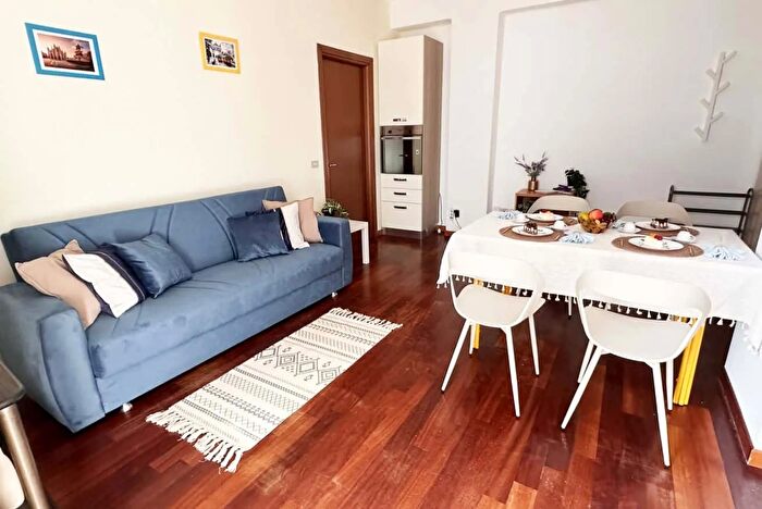 Appartamento monolocale in affitto in Via Bergamo, Milano