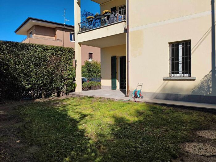 Appartamento trilocale in affitto in Via Isonzo, Prestino, Como