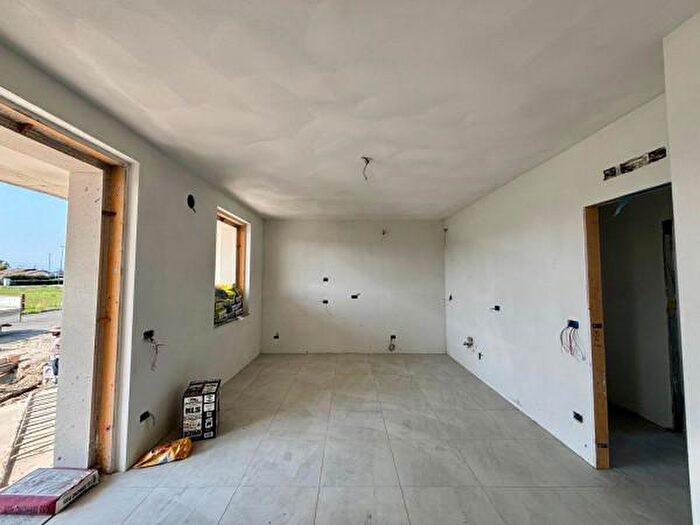 Casa quadrilocale in vendita in Strada Statale di Valle Trebbia, Rivergaro