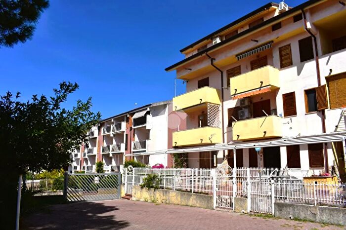 Appartamento trilocale in vendita in Via Catania, Guardia Piemontese