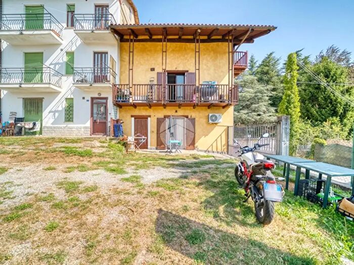 Casa con 6 locali in vendita in Borgata Castagna, Coazze