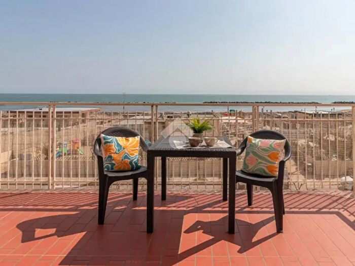 Appartamento trilocale in vendita in Via Fusignano, Ravenna