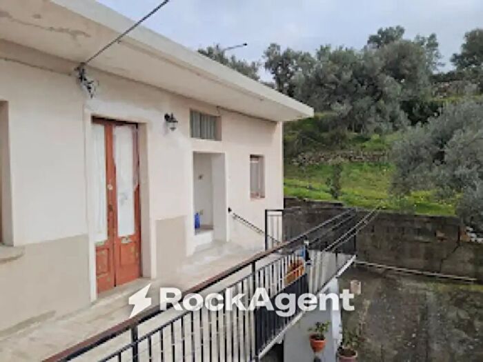 Casa trilocale in vendita in Gioiosa Ionica