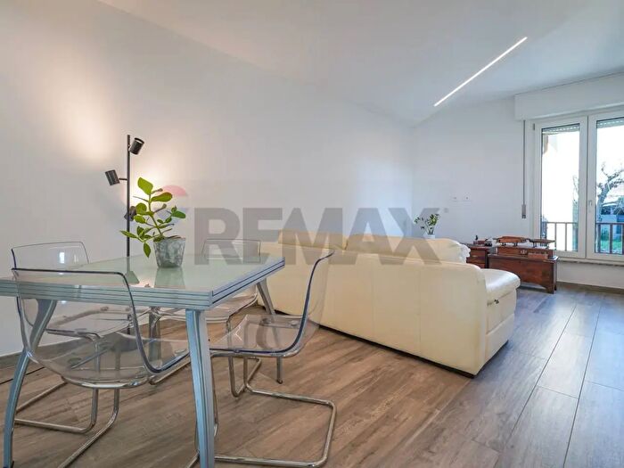 Appartamento trilocale in vendita in Via Scotti, Mapello