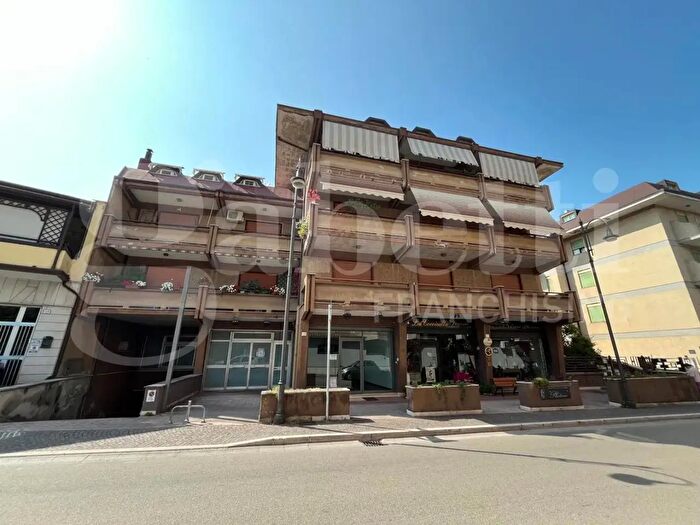 Appartamento trilocale in vendita in Via Matese, Piedimonte Matese