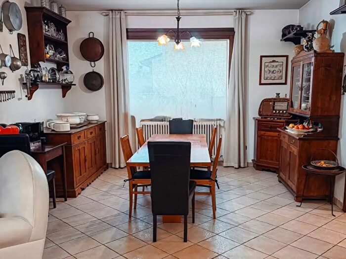Casa con 6 locali in vendita in Via Tavoleto, San Clemente