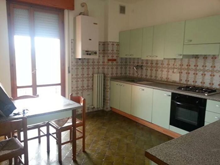 Appartamento trilocale in affitto in Via Tamburino Sardo, Santa Lucia Golosine, Verona