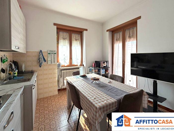 Appartamento trilocale in affitto in Via Dante Alighieri, Centro, Carmagnola