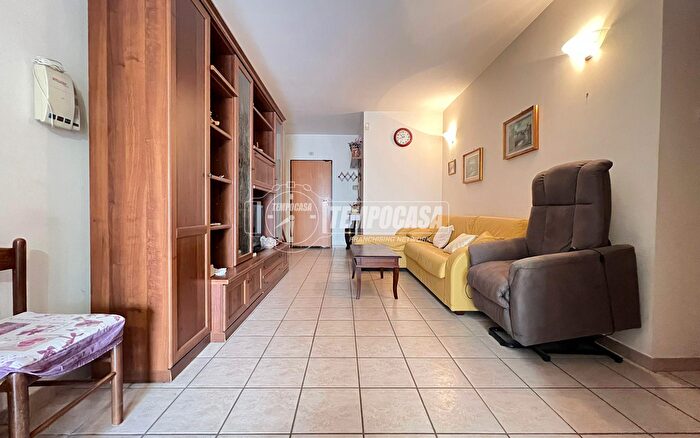 Appartamento trilocale in vendita in Via Giuseppe di Vittorio, Gioia Del Colle