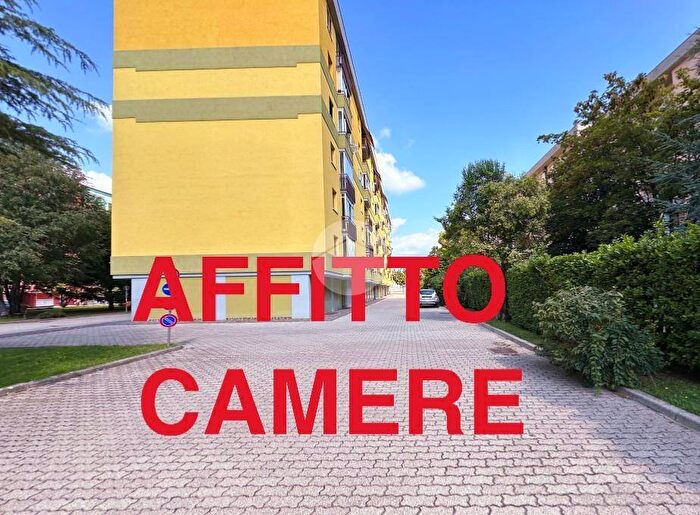 Appartamento con 5 locali in affitto in Via Monte Tesoro, San Michele Extra, Verona