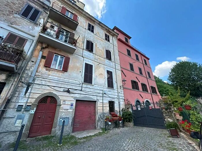Appartamento quadrilocale in vendita in Via Borgo Missori, Montecompatri