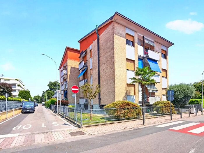 Appartamento bilocale in vendita in Via Monte Rosa, Arese