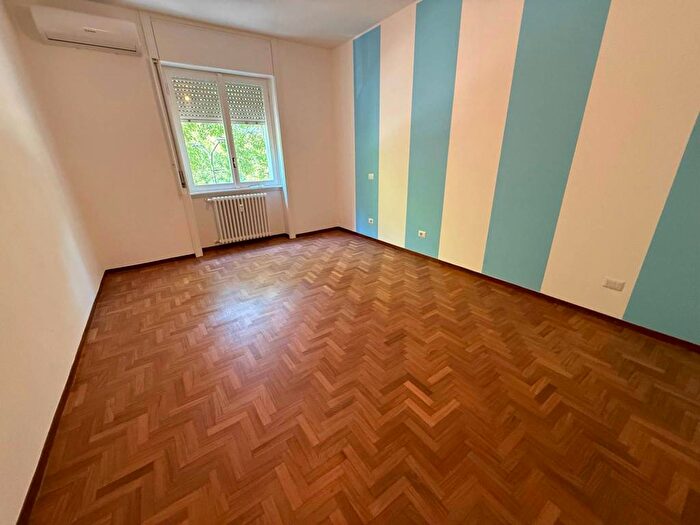 Appartamento quadrilocale in affitto in Via Andrea Solari, Solari, Milano