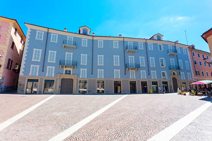 Appartamento con 5 locali in vendita in Acqui Terme