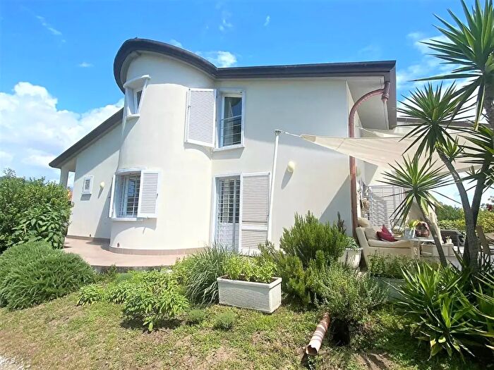 Casa con 6 locali in vendita in LoniBassa d, Carrara