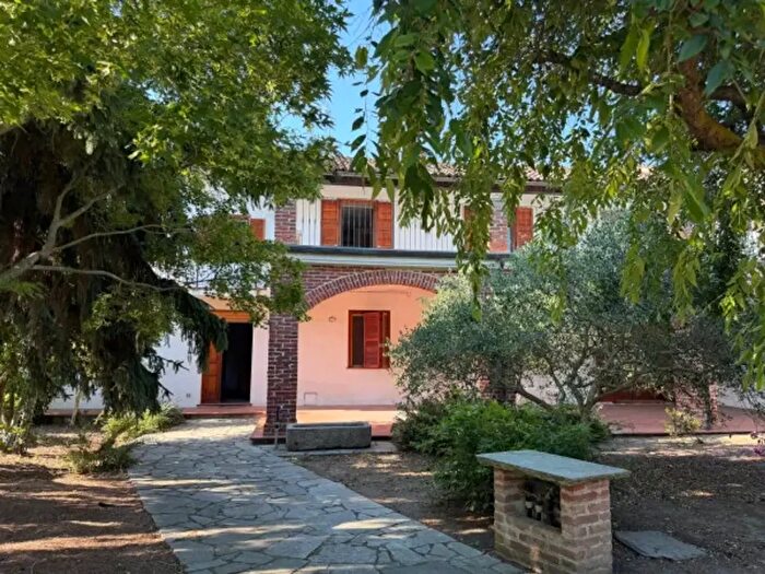 Casa quadrilocale in vendita in Via Vittorio Emanuele II, Vinzaglio
