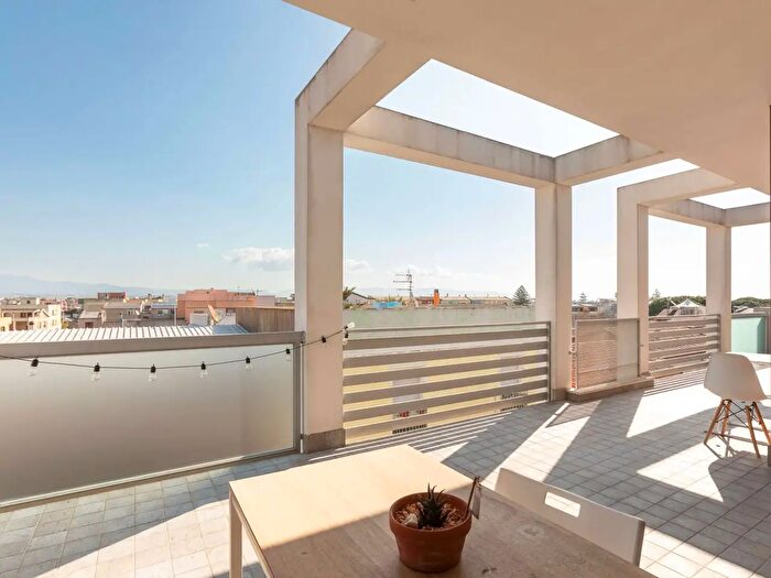 Appartamento trilocale in vendita in Via Bingia Floris, Monserrato