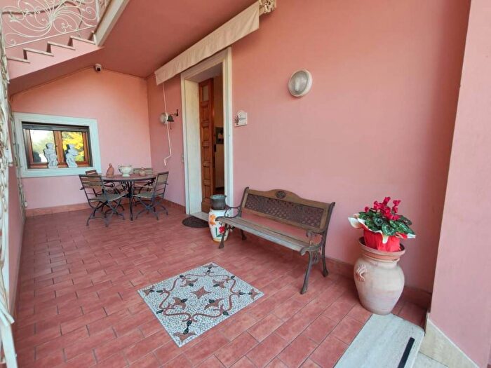 Appartamento trilocale in affitto in Santa Lucia La Borra, Pontedera