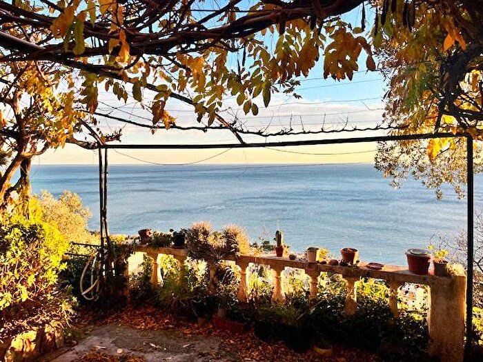 Casa con 5 locali in affitto in Via Armanna, Centro, Bogliasco