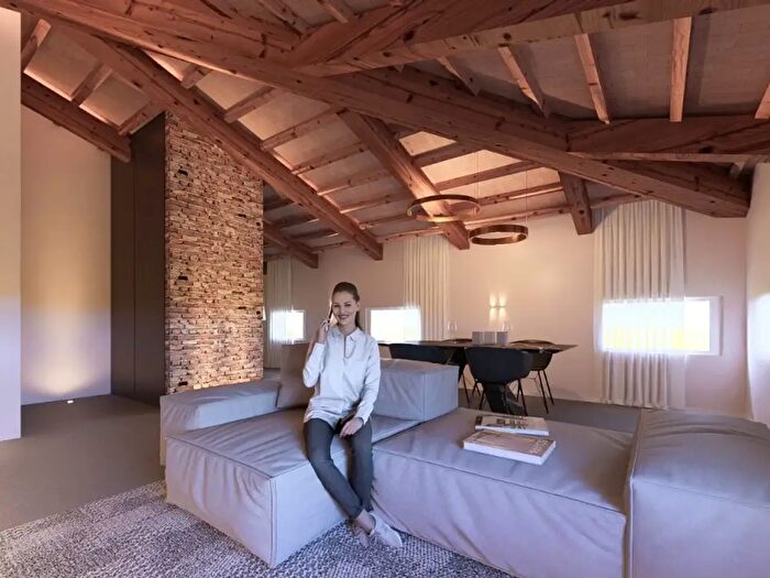 Appartamento con 5 locali in vendita in Via Terme, Battaglia Terme