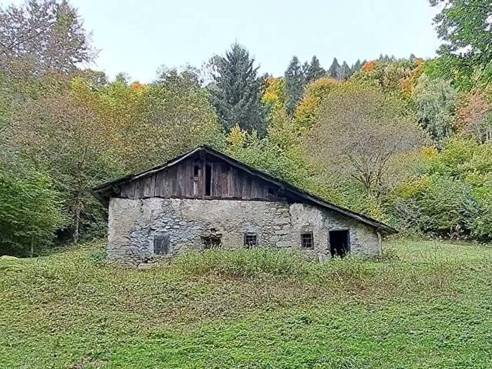Casa trilocale in vendita in Lodino, Sella Giudicarie