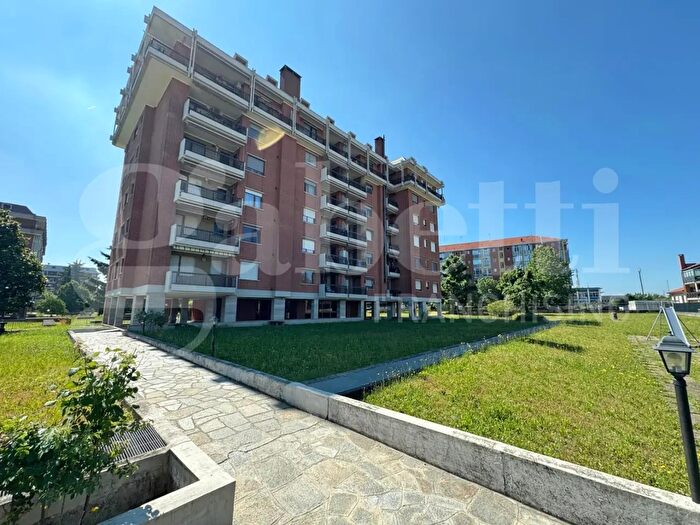Appartamento trilocale in vendita in Via Amendola, Beinasco