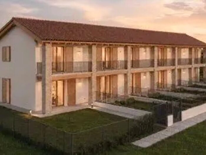 Casa quadrilocale in vendita in Via ai Malgari, Treviglio