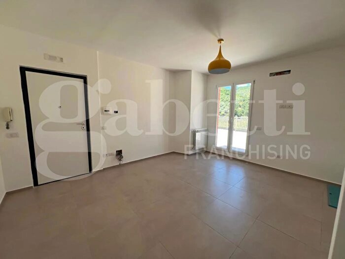 Appartamento bilocale in vendita in Via Stradella, Pozzilli