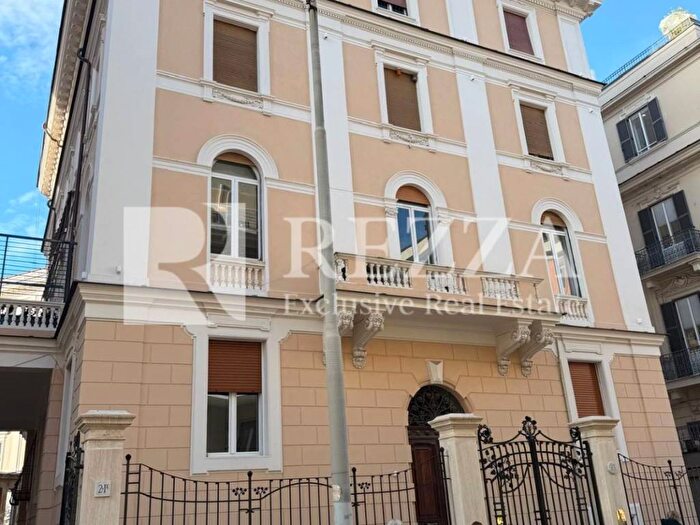 Appartamento con 6 locali in affitto in Via Isonzo, Pinciano Villa Ada, Roma