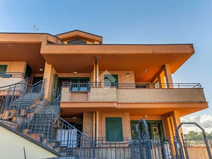 Appartamento trilocale in vendita in Via Pietro Vannucci, Guidonia Montecelio