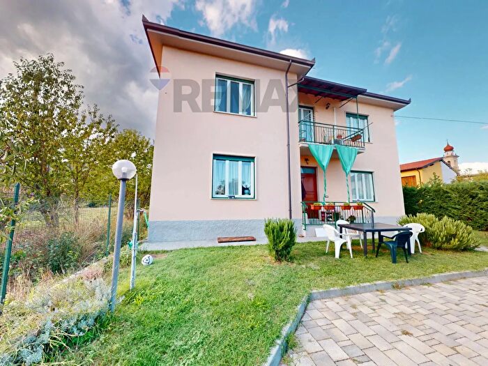 Casa con 7 locali in vendita in Via del Cantone a, Borghetto Di Borbera