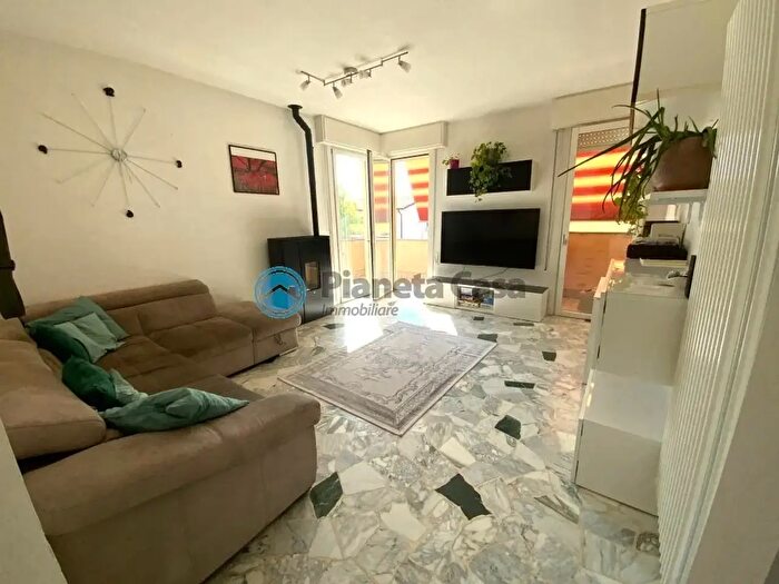 Appartamento quadrilocale in vendita in Via Redi, Padova