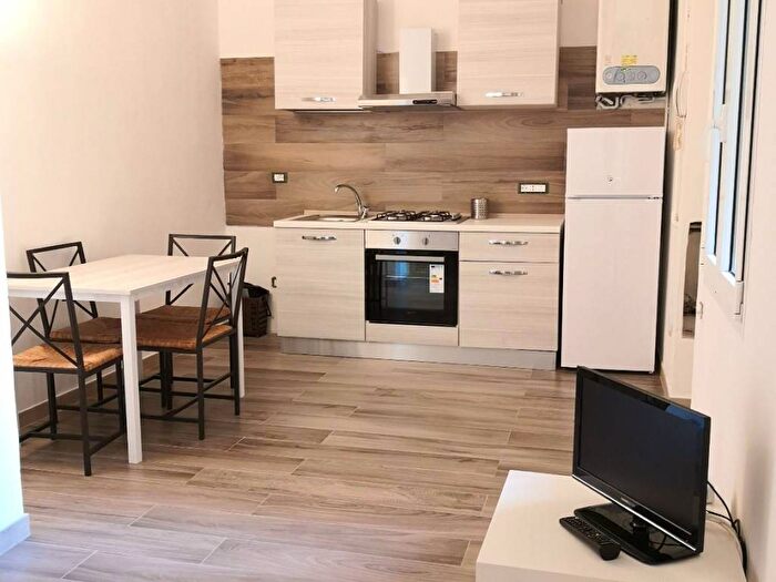 Appartamento bilocale in affitto in Via Tortona, Navigli Darsena, Milano