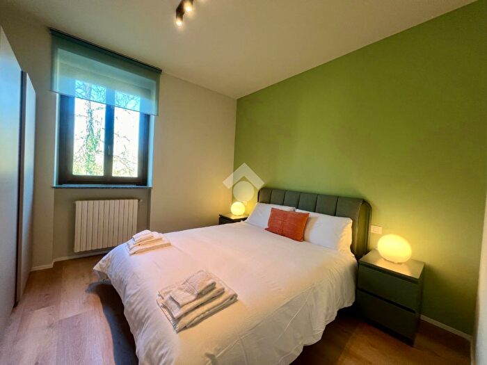 Appartamento trilocale in vendita in Via F Confalonieri, Villasanta